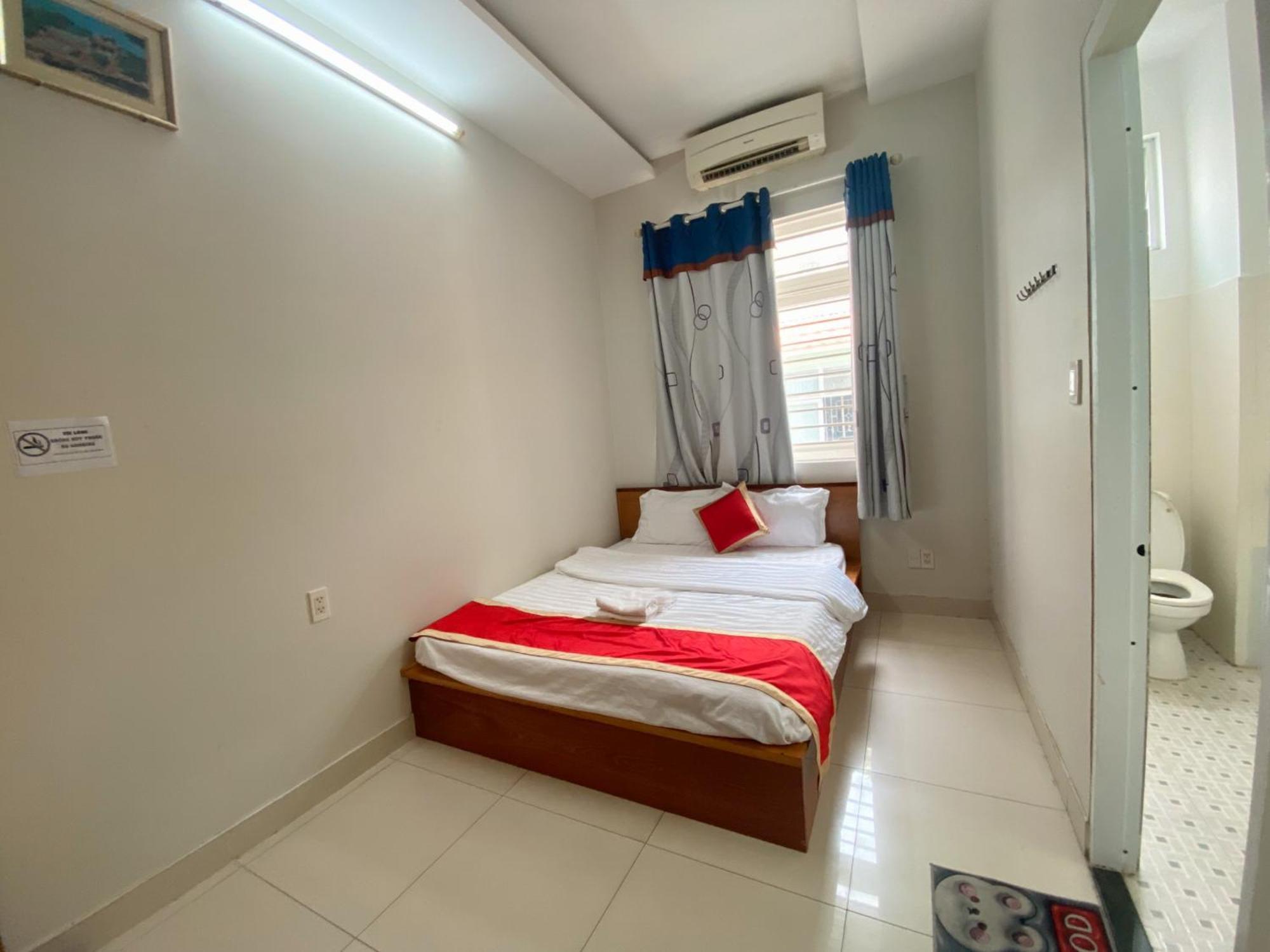 Lucky Hotel Ho Chi Minh City Exterior photo