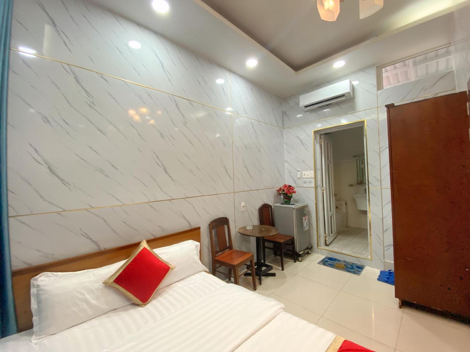 Lucky Hotel Ho Chi Minh City Exterior photo