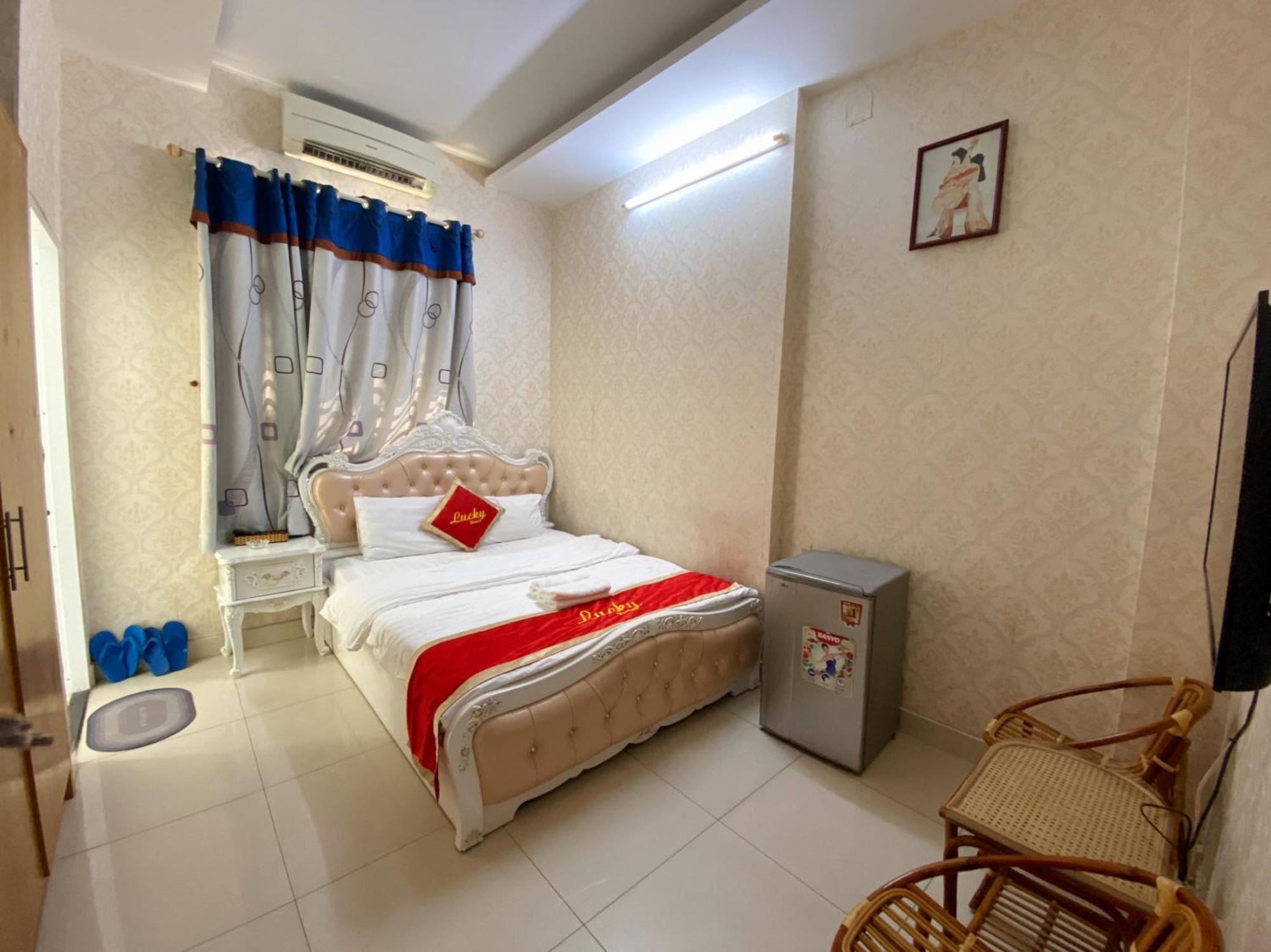 Lucky Hotel Ho Chi Minh City Exterior photo