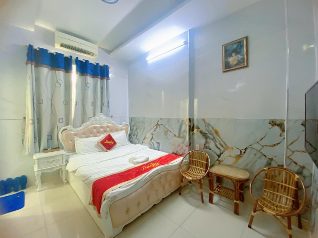 Lucky Hotel Ho Chi Minh City Exterior photo